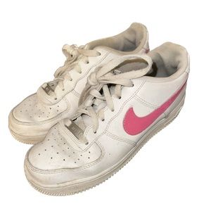 NIKE AIR FORCE ONE Pink painted Nike swoosh, size Women’s 8